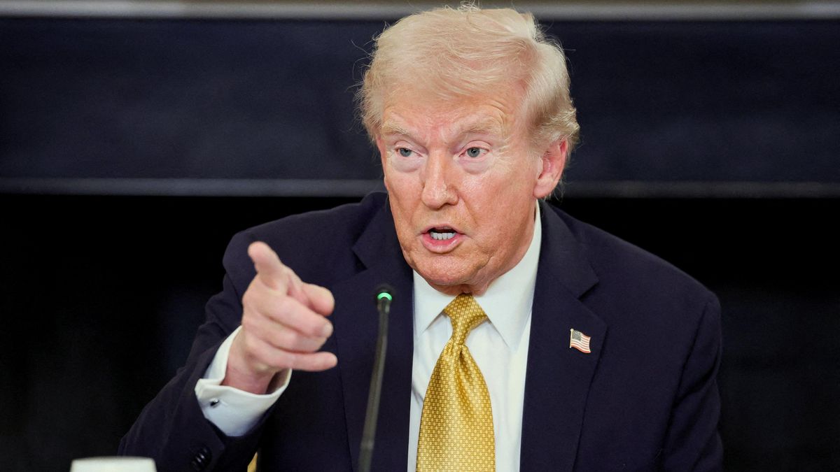 Trump řekl, že mu třetí prezidentskou kandidaturu zakazuje zákon